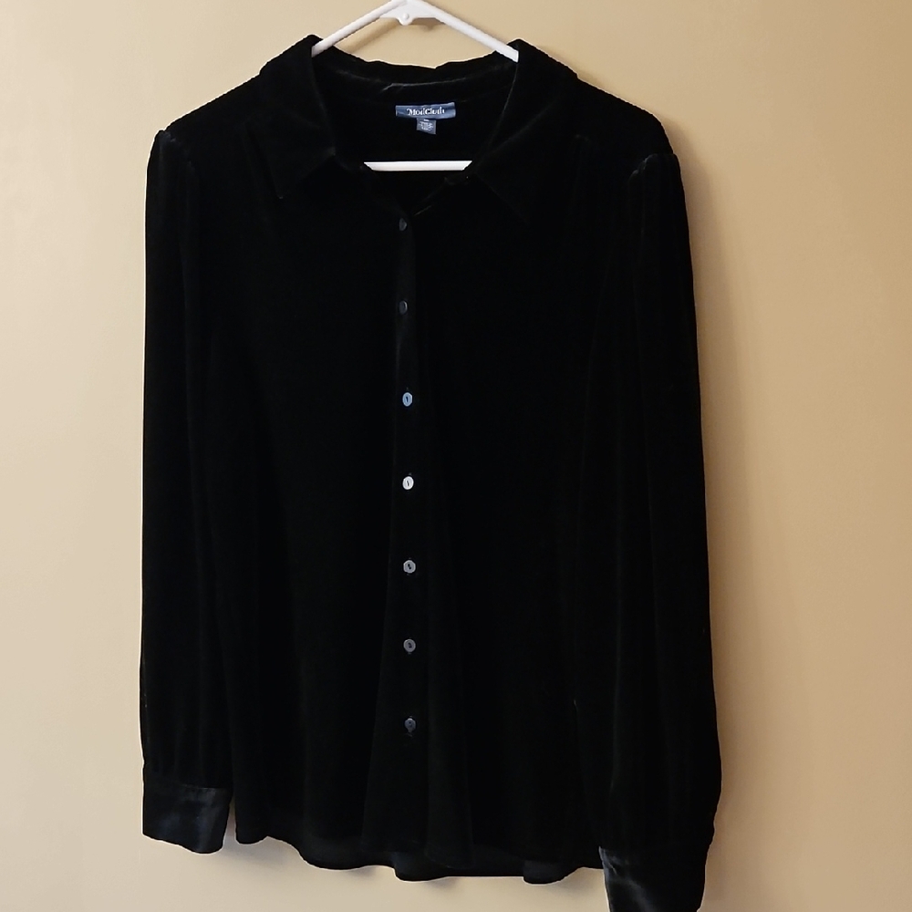Modcloth Womens Size L Black Velvet Button-Up Shirt